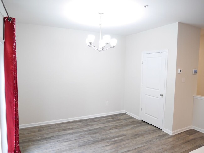 Foto del edificio - Spacious Townhome- Severn, MD