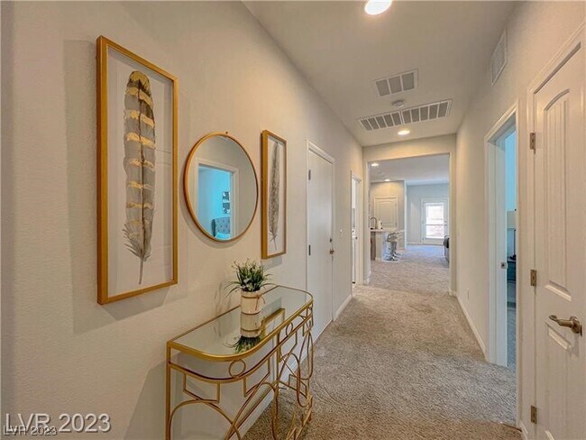 Foto del edificio - 6983 Atwood Peaks Ave