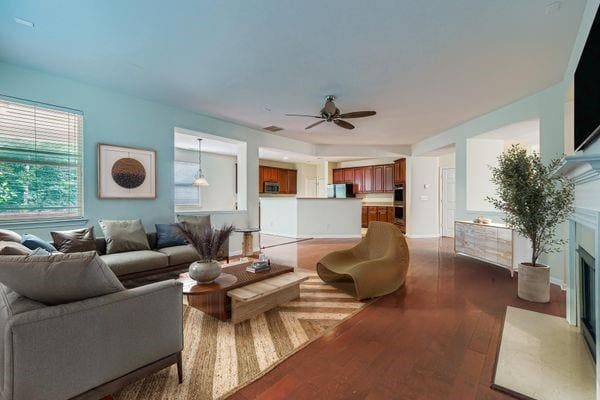 Foto del edificio - 700 Kirkly Way