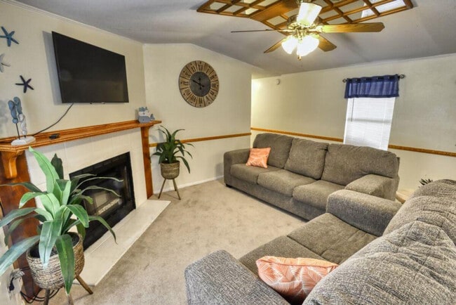 Building Photo - 12366 Ailanthus Dr