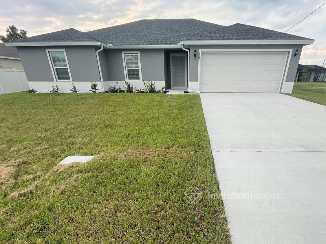 Foto principal - 608 NW 7th Ave