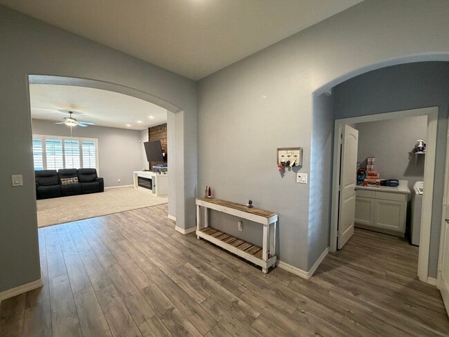 Building Photo - 3468 W 39th Ln