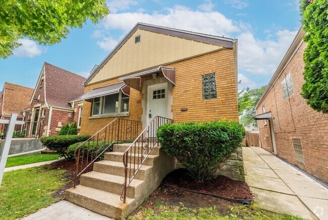 Building Photo - 3526 S 52nd Ct