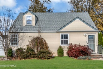 Building Photo - 20 Burnet St