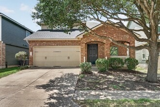 Building Photo - 1703 Comfort Ln