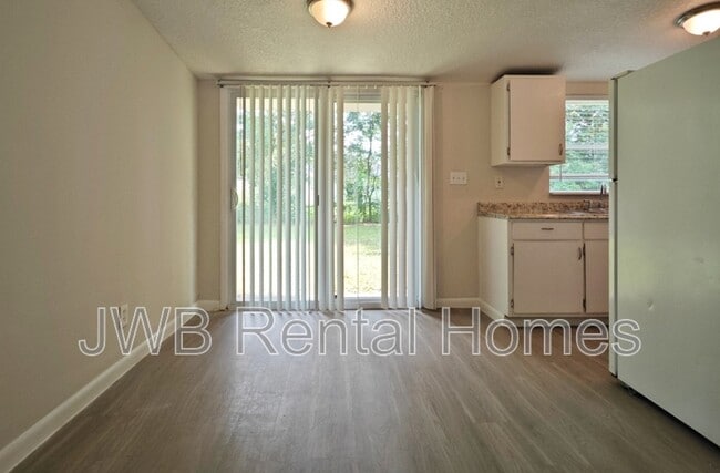 Foto del edificio - 7447 Legrande St S