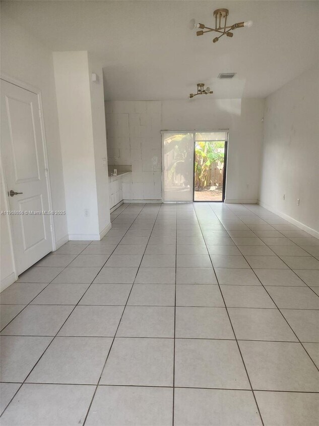 Foto del edificio - 23440 SW 129th Ave