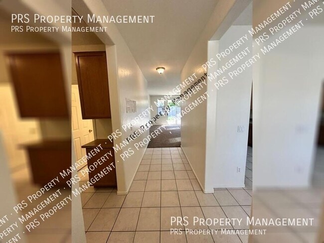 Building Photo - 2778 E Devon Ct