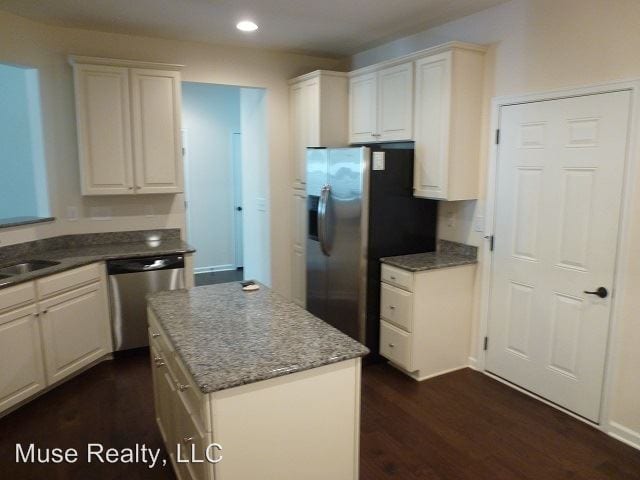 Building Photo - 509 Sailview Dr