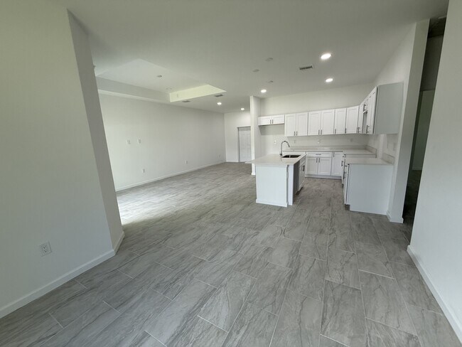 Building Photo - 2964 Wells Ave