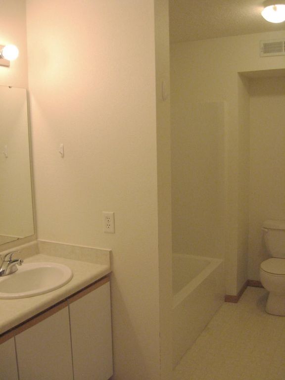 Foto del edificio - 2861 Coral Ct