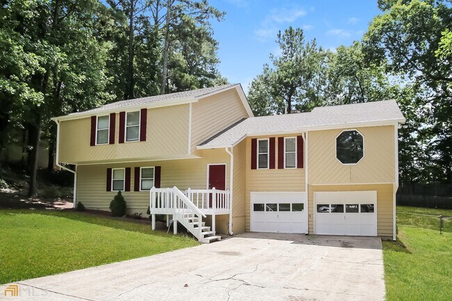 Building Photo - 760 Farm Creek Rd NE