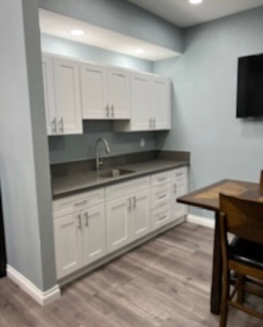 Foto del edificio - 17815 Prairie St