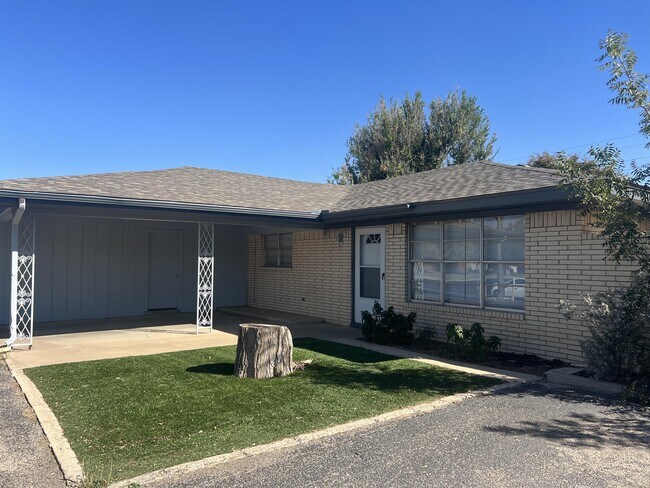 Building Photo - 2503 W Wadley Ave