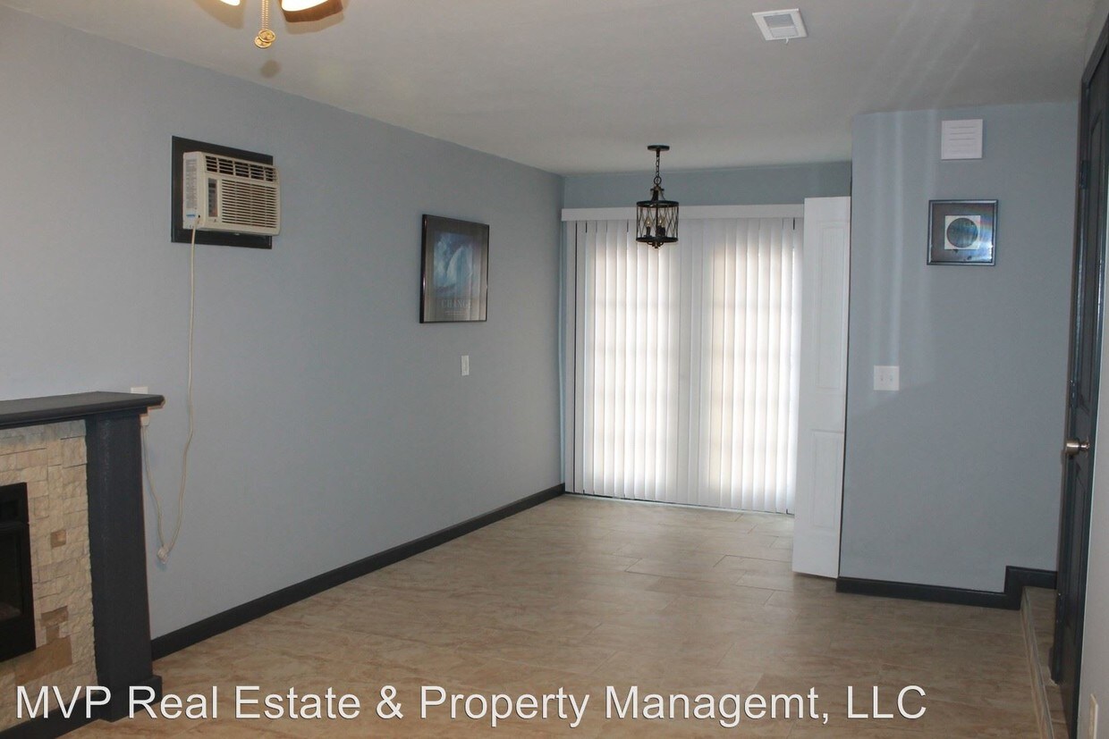 Primary Photo - 2 br, 1 bath House - 2108 S Sunnylane Rd