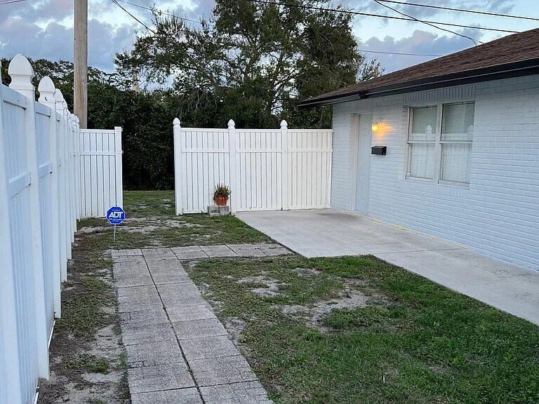 Photo - 552 Holly Dr (Palm Beach Gardens, FL)