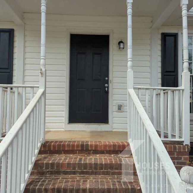 Building Photo - 403 Fairdale Dr