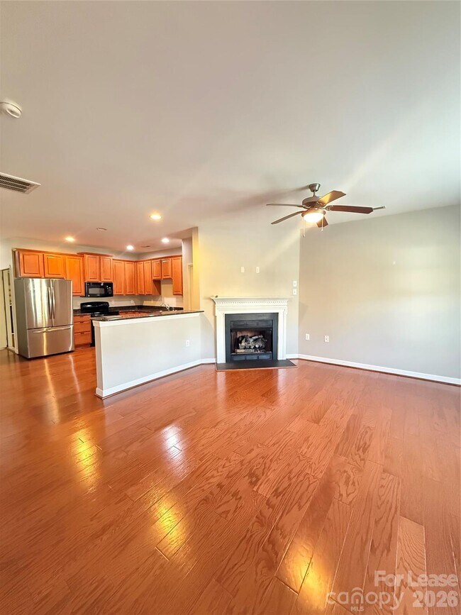 Foto del edificio - 5675 Stafford Rd