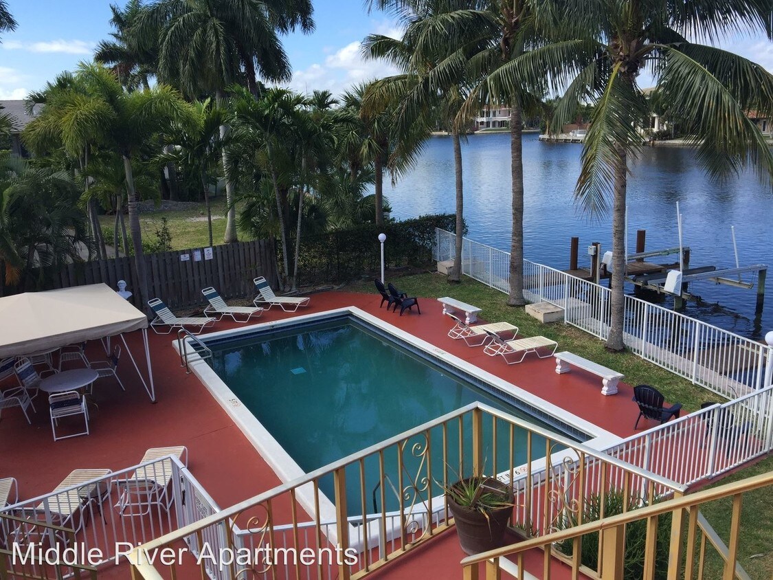 Foto principal - 1821 Middle River Dr