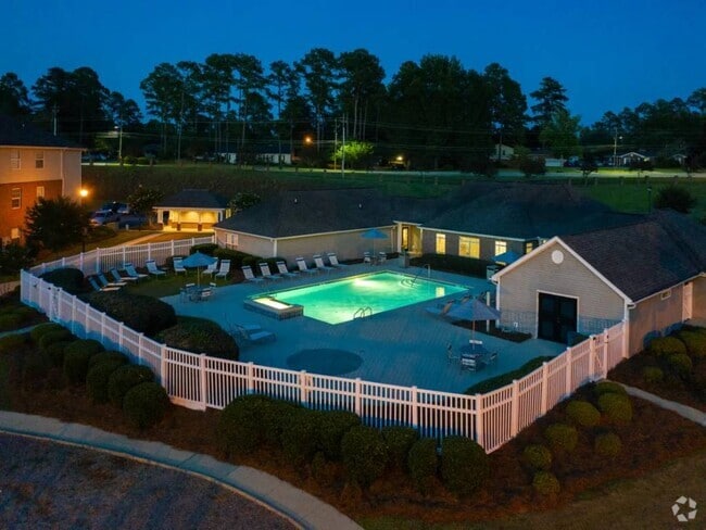 Building Photo - Perry Heights