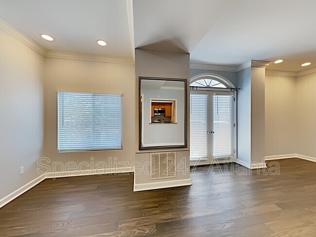 Foto del edificio - 2161 Peachtree Rd NE
