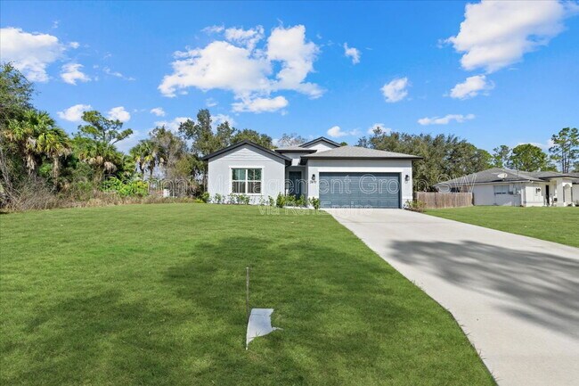 Building Photo - 5670 Gilroy Ave