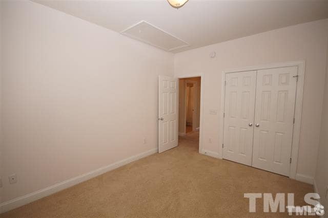 Building Photo - 303 W Savannah Ridge Rd