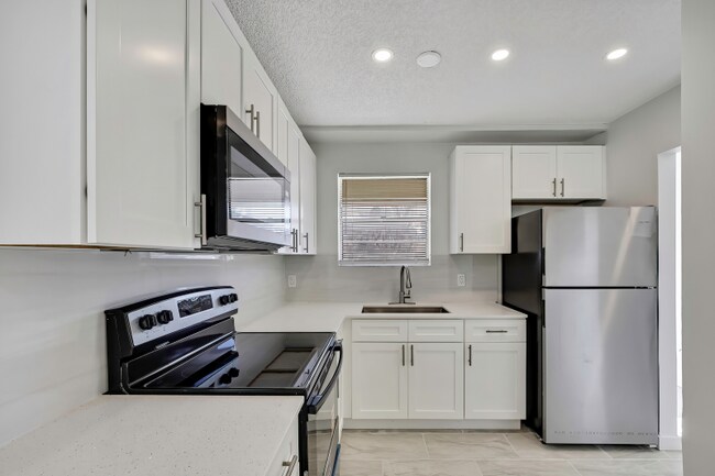 Foto del edificio - 10931 W Tidewater Cir