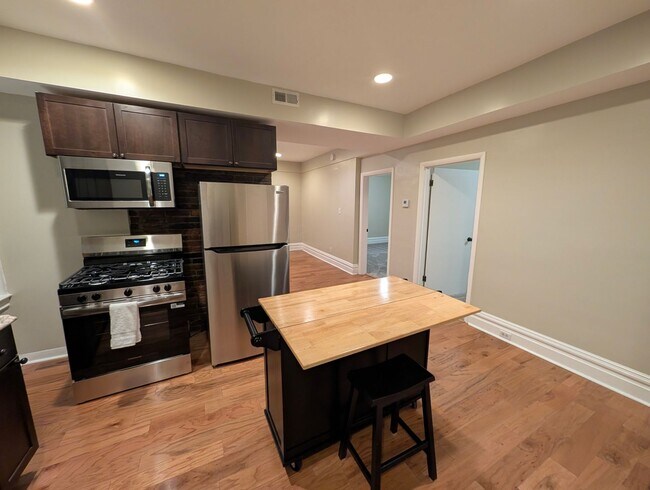 Foto del edificio - 121 Grandview Ave