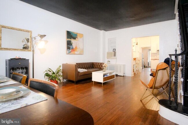 Foto del edificio - 3030 Edgemont St
