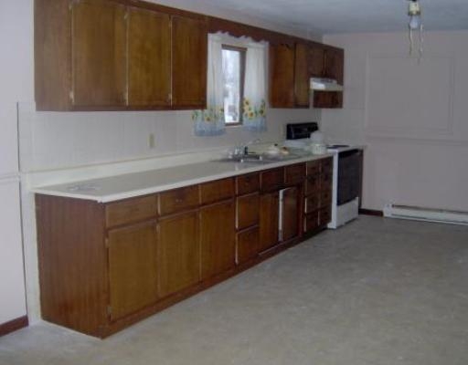 Kitchen Photo - 3040 Stephan Park Rd