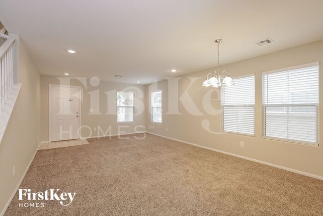 Building Photo - 7326 Caballo Range Ave