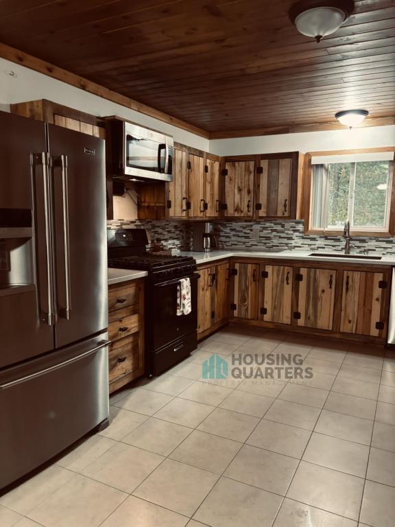 Building Photo - 4450 WA-211