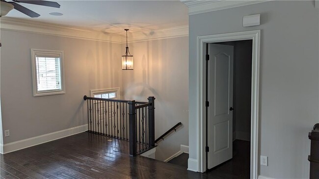 Foto del edificio - 1020 Willow Field Ln