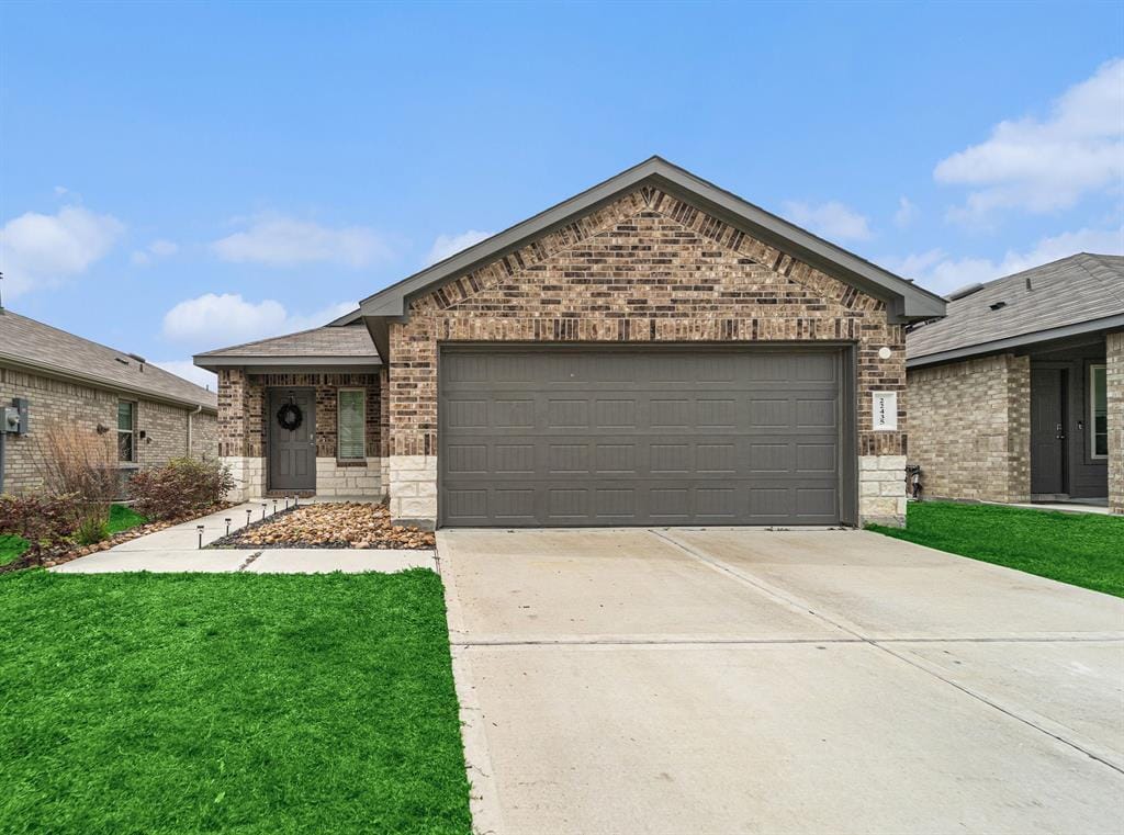 Foto principal - 22435 Forest Gorge Ln