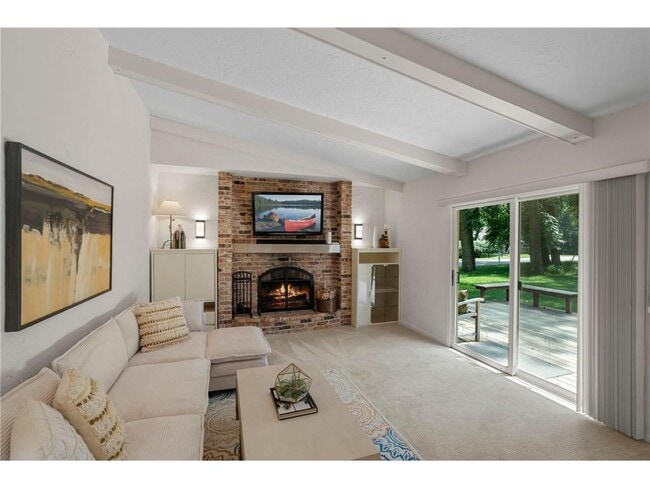 Foto del edificio - 14641 Crestview Ln