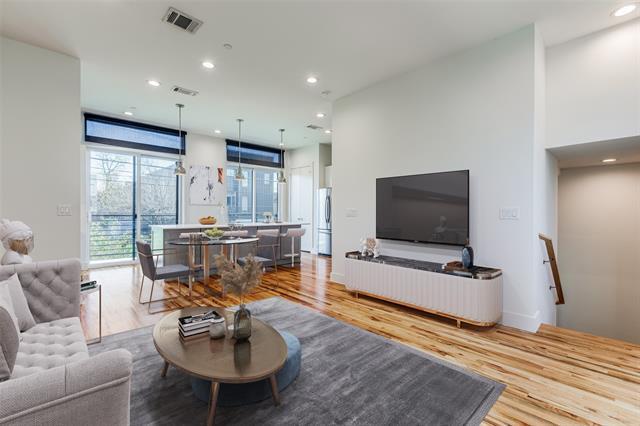 Building Photo - 4418 Cabell Dr
