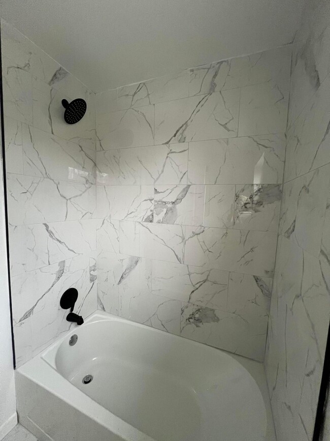 Foto del edificio - 50 N Hampton Rd