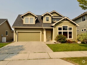 Building Photo - 6605 N Madellaine Dr