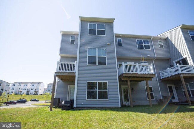 Building Photo - 829 Pecan Rd