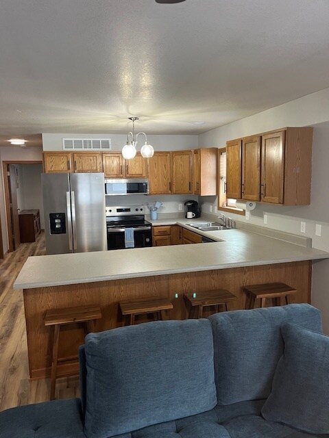 Foto del edificio - 422 N Hester St