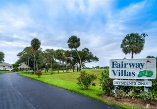 Building Photo - 324 Golfview Cir
