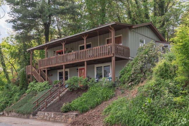 Exterior view - First floor apartment - 159 Jb Ivey Ln