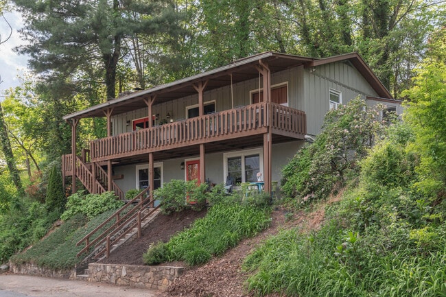 Exterior view - First floor apartment - 159 Jb Ivey Ln
