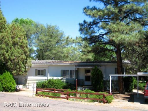 Primary Photo - 1694 White Oak Cir