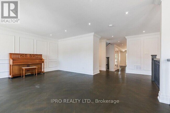 Building Photo - 72B Gooderham Dr