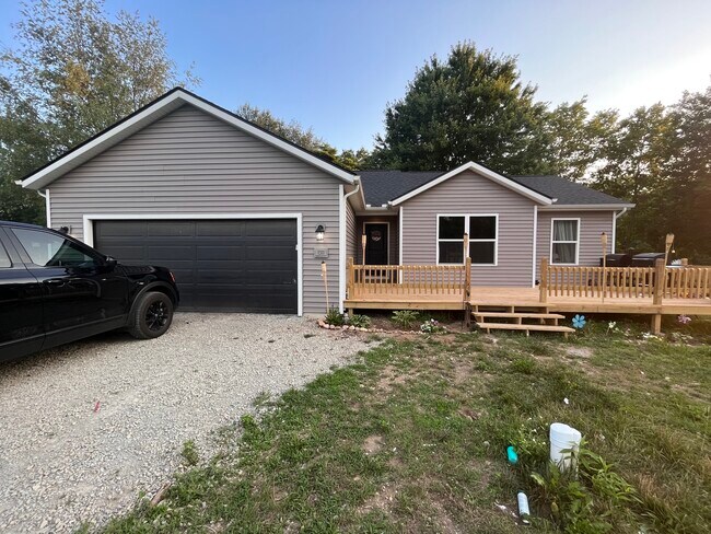 Foto del edificio - 1311 Oakwood Ln