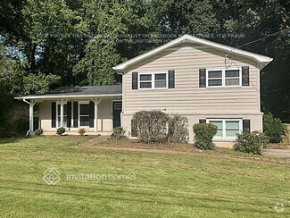 Building Photo - 3269 Robin Hood Ln