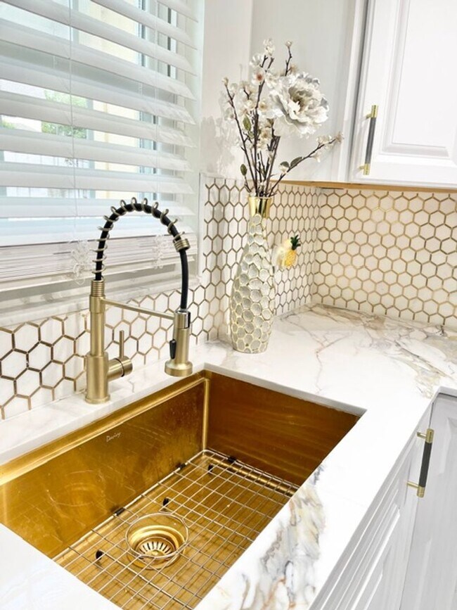 Foto del edificio - Apopka - 2 Bedroom, 2.5 Bathroom -  $1,895.00