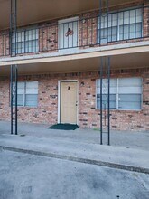 Building Photo - 309 Sunset Ln